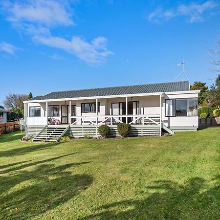 Family Perfect, Winter Getaway, Secure Yard, Parking, Mountain Bikes, Arcade Villa Rotorua Bagian luar foto