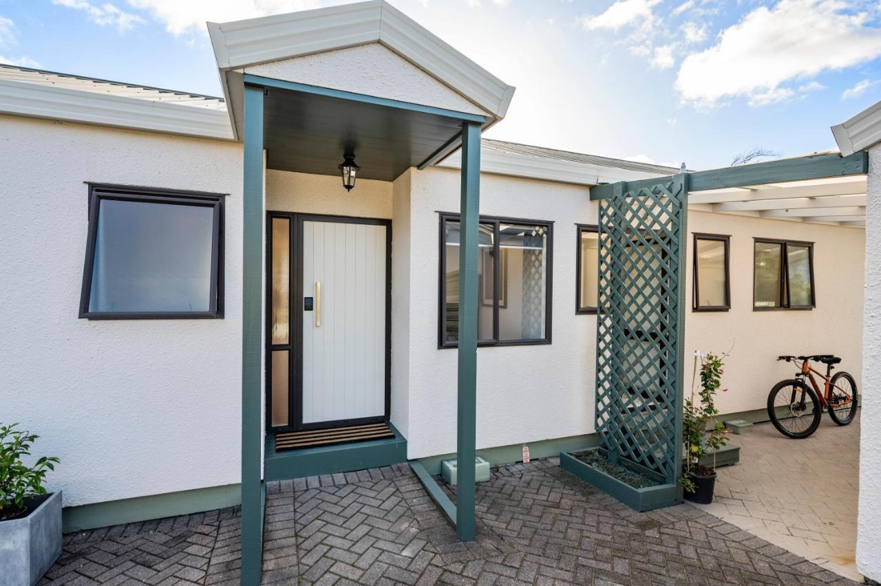 Family Perfect, Winter Getaway, Secure Yard, Parking, Mountain Bikes, Arcade Villa Rotorua Bagian luar foto