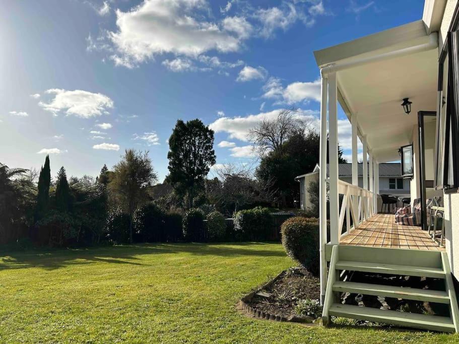 Family Perfect, Winter Getaway, Secure Yard, Parking, Mountain Bikes, Arcade Villa Rotorua Bagian luar foto
